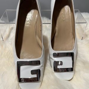 Women's Vintage White Gucci Pumps with Box